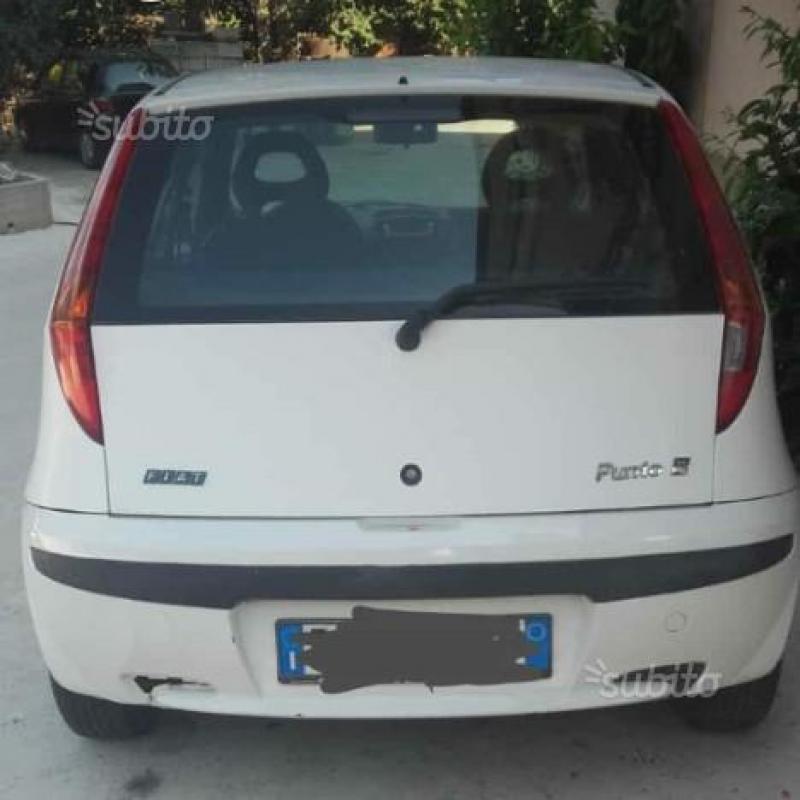 FIAT Punto - 2001